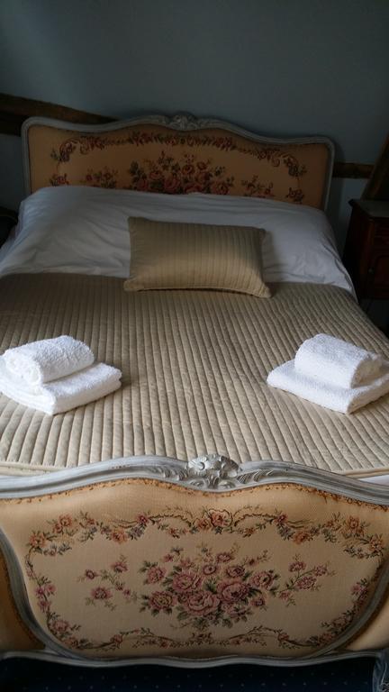 Les Trois Cheminees Chambres D'Hotes Livarot-Pays-d'Auge Luaran gambar